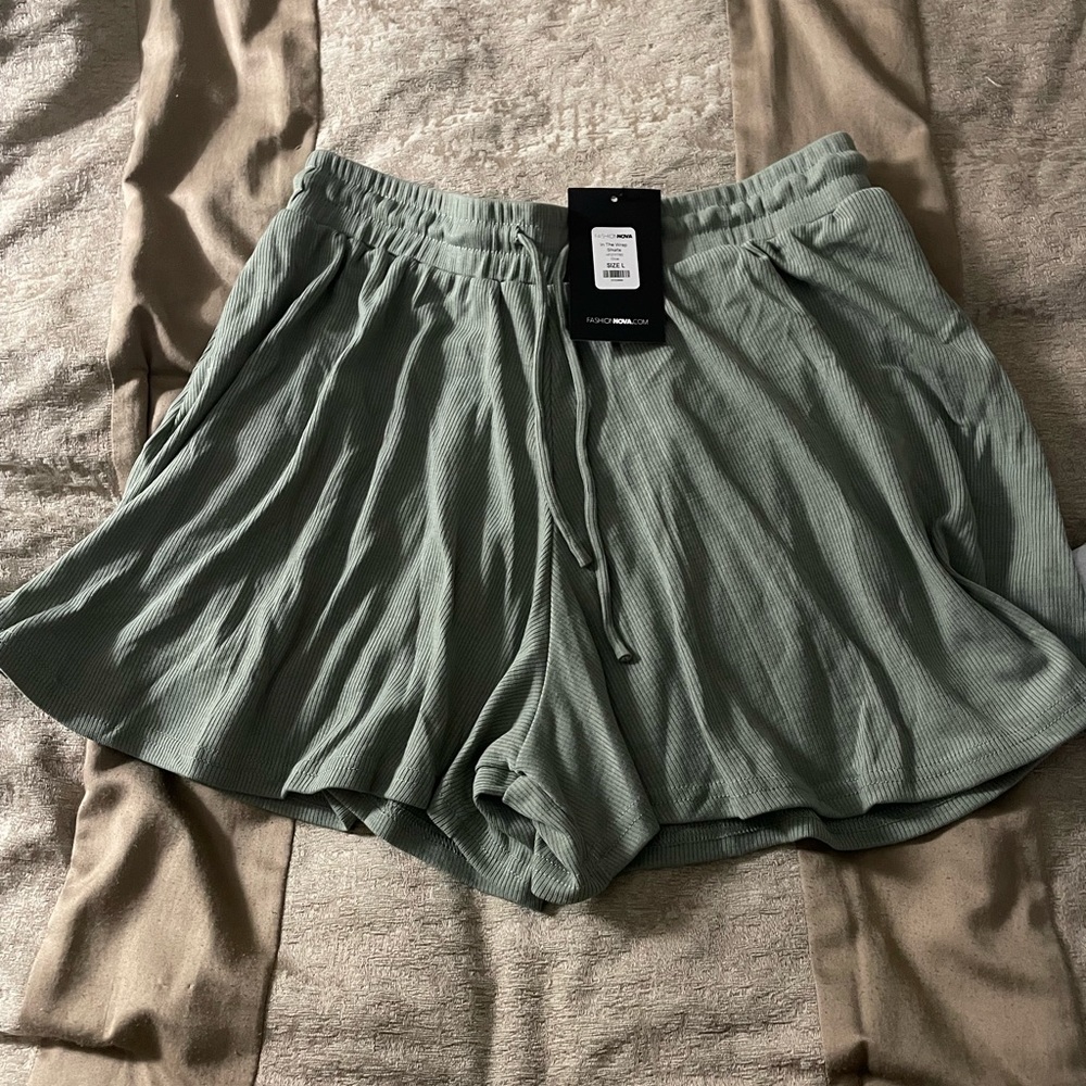 NEW Fashion Nova Flowy Green Shorts